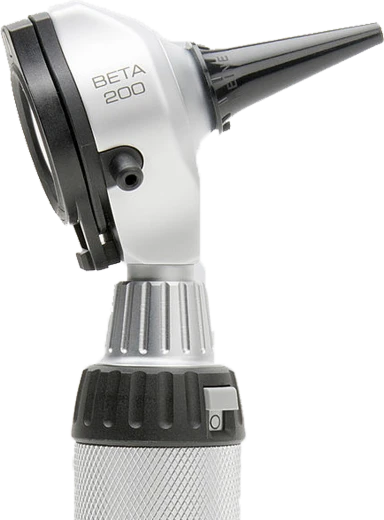 Otoscopio professionale utilizzato dagli specialisti Alfa Medical per l’esame dell’udito e la valutazione del condotto uditivo.